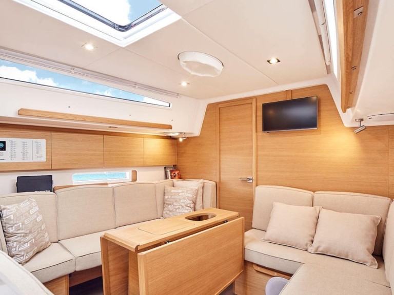 Sailboat to hire Biograd na Moru at the best price