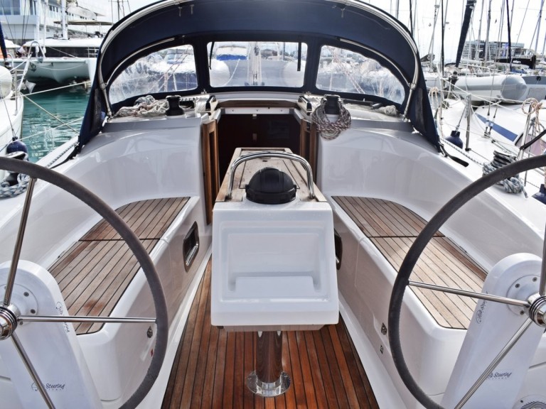 Hire a Bavaria Cruiser 34 Kaštela