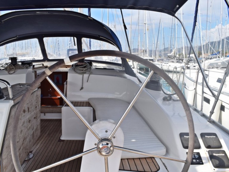 Hire a Bavaria Cruiser 51 Kaštela