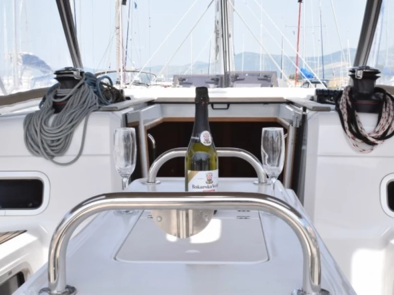 Sailboat hire in Kaštela - Jeanneau Sun Odyssey 519