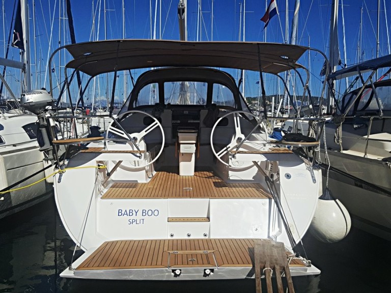 Hire a Elan Impression 45 Novi Vinodolski