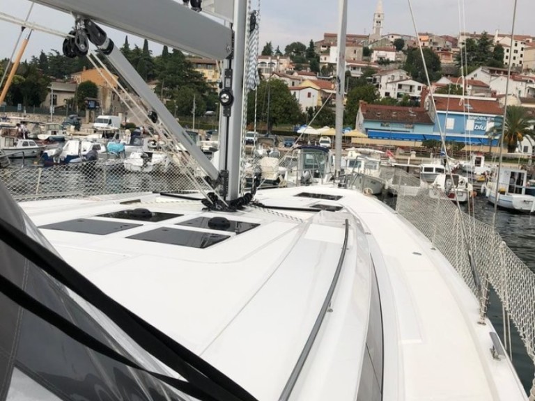 Charter a Bavaria Cruiser 50 in Vrsar on Samboat