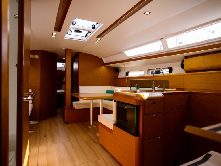 Jeanneau Sun Odyssey 449 charter bareboat or skippered in  Alimos