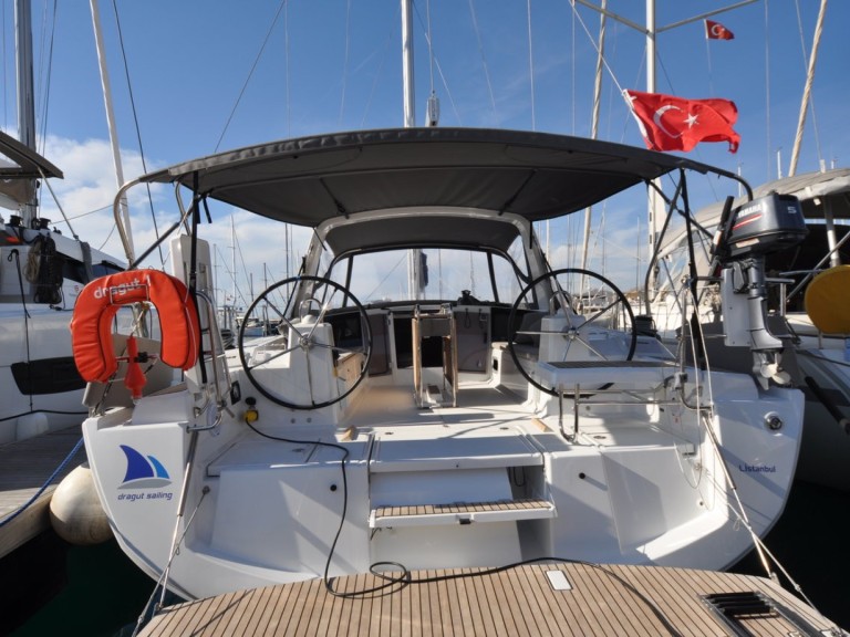 Yacht charter Göcek - Bénéteau Oceanis 41.1 on SamBoat
