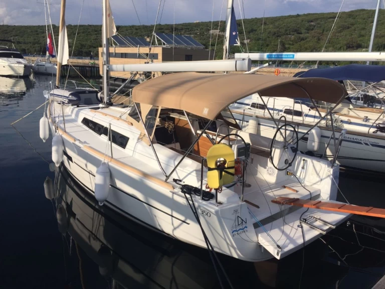 Yacht hire Punat cheap Dufour 350 Grand Large