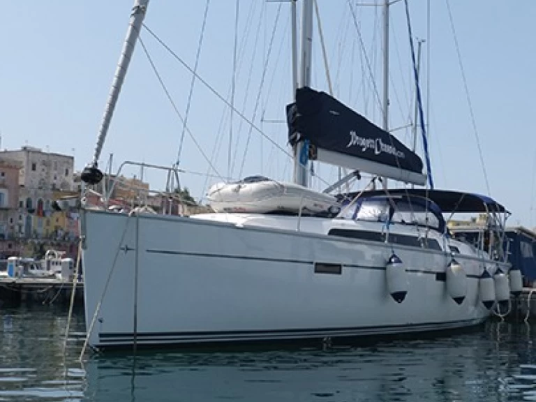 Yacht hire Procida cheap Cruiser 46