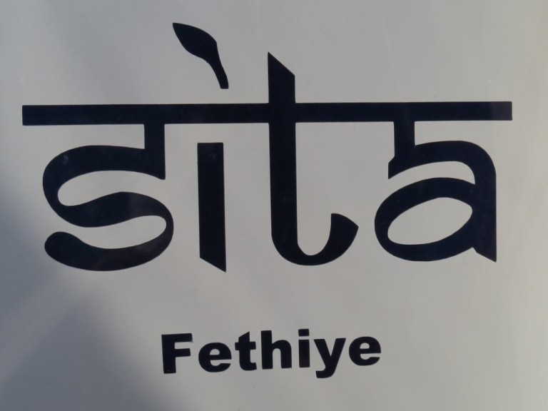 Yacht hire Göcek cheap Cruiser 46