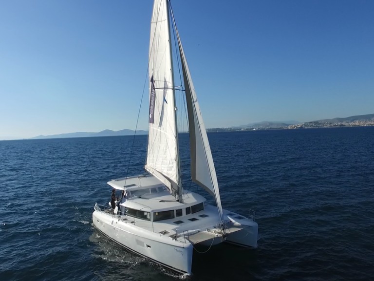 Hire Catamaran with or without skipper Lagoon Alimos