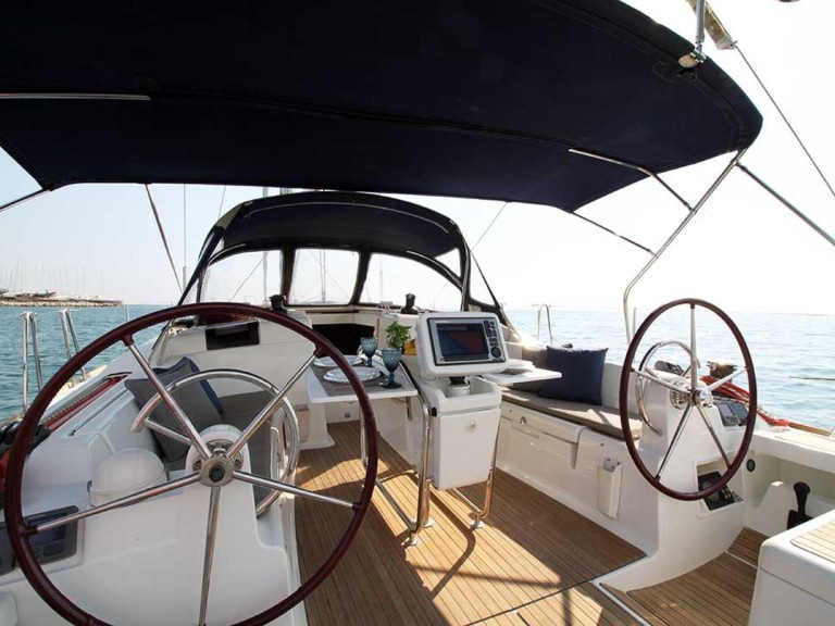 Hire a Jeanneau Sun Odyssey 439 Alimos