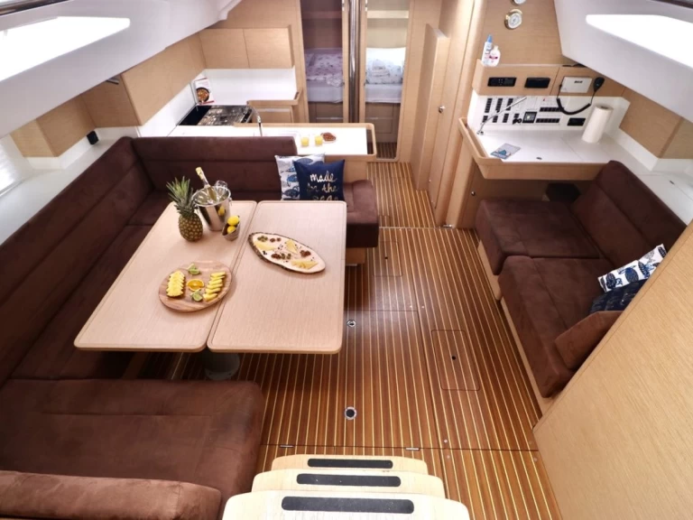 Hire a Elan Impression 50 Kaštela