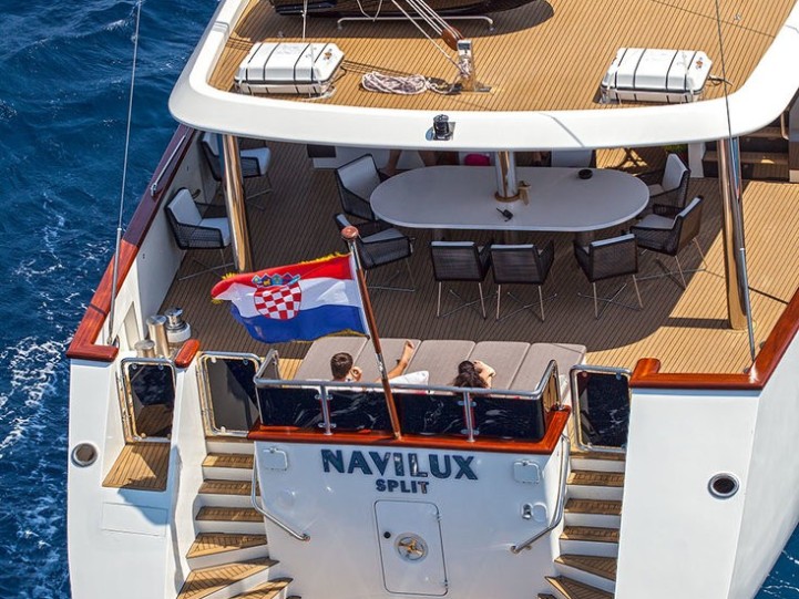Sailboat hire in Split - navilux Navilux 
