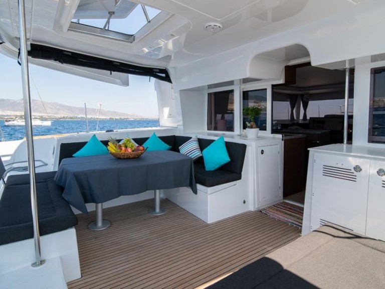 Charter a Lagoon Lagoon 450 F in Alimos on Samboat