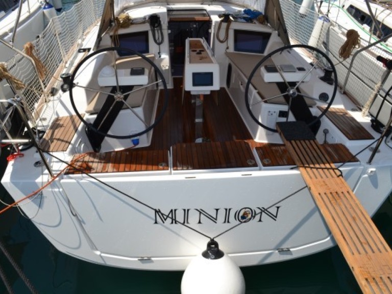 Sailboat hire in Sukošan - Dufour Dufour 360 Grand Large