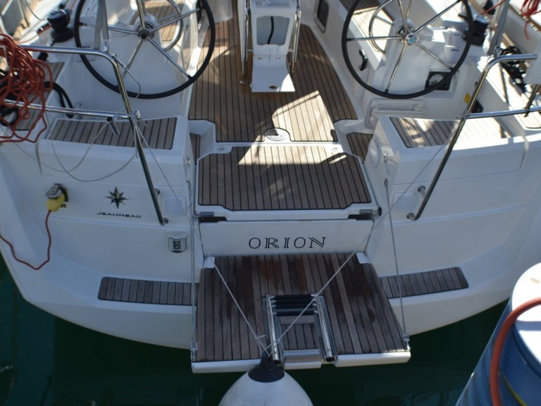 Yacht hire Sukošan cheap Sun Odyssey 379