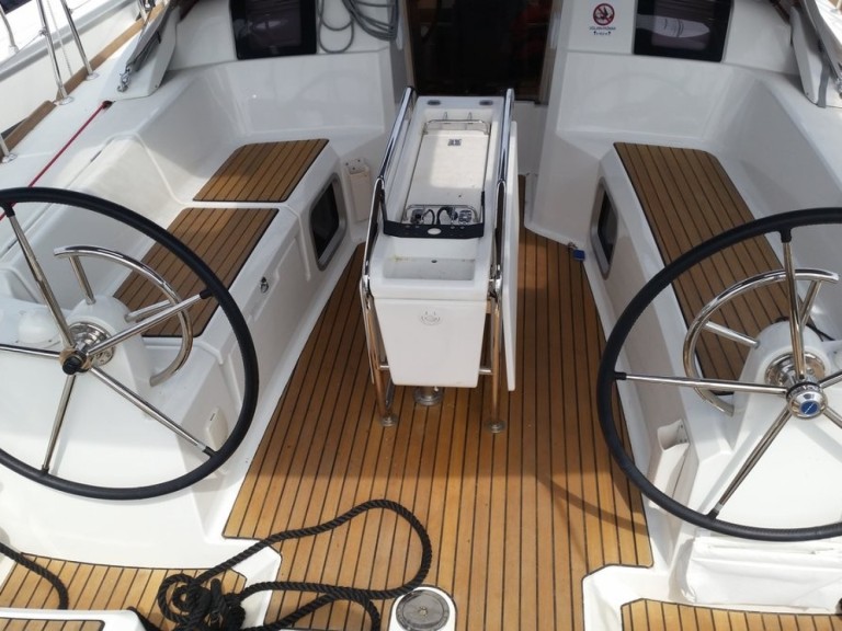 Charter a Jeanneau Sun Odyssey 379 in Sukošan on Samboat