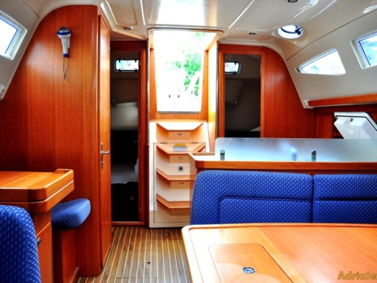 Sailboat hire in Izola - Elan Impression 384