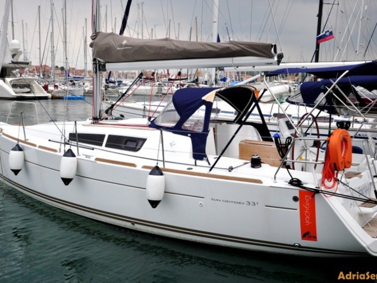 Yacht hire Izola cheap Sun Odyssey 33i