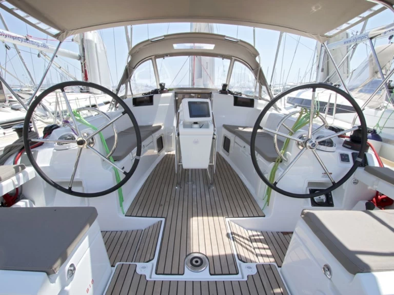 Jeanneau Sun Odyssey 419 charter bareboat or skippered in  Lávrio