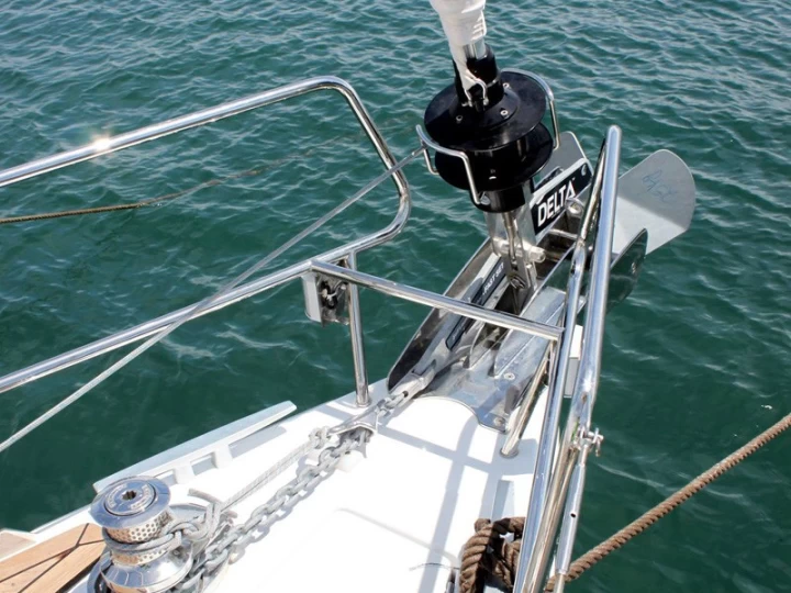 Hire a Jeanneau Sun Odyssey 509 Lávrio