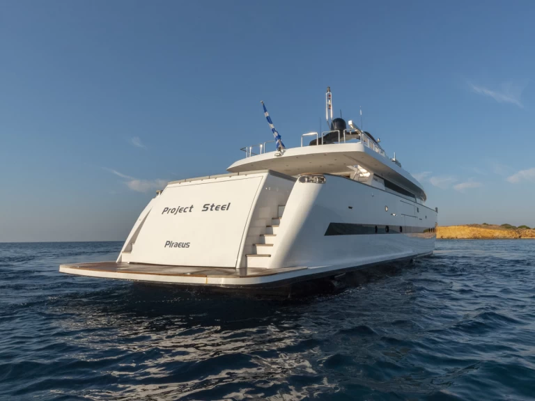 Yacht hire Alimos cheap Bugari 100 - 5 + 2 cab.