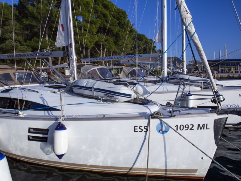 Hire Sailboat with or without skipper Elan Mali Lošinj