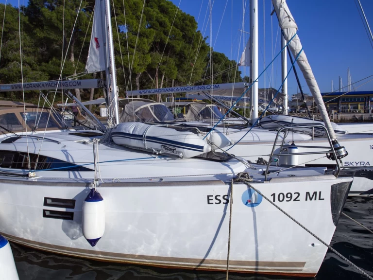 Hire Sailboat with or without skipper Elan Mali Lošinj