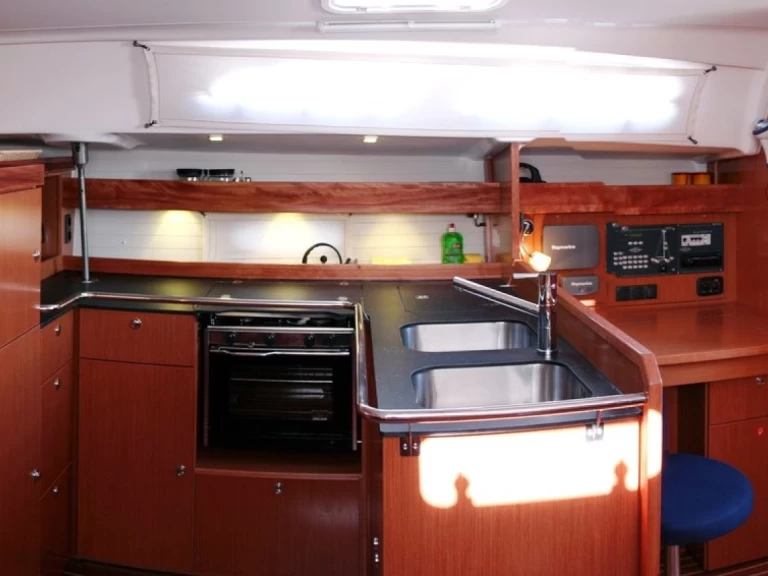 Charter a Bavaria Cruiser 51 in Murter-Kornati on Samboat