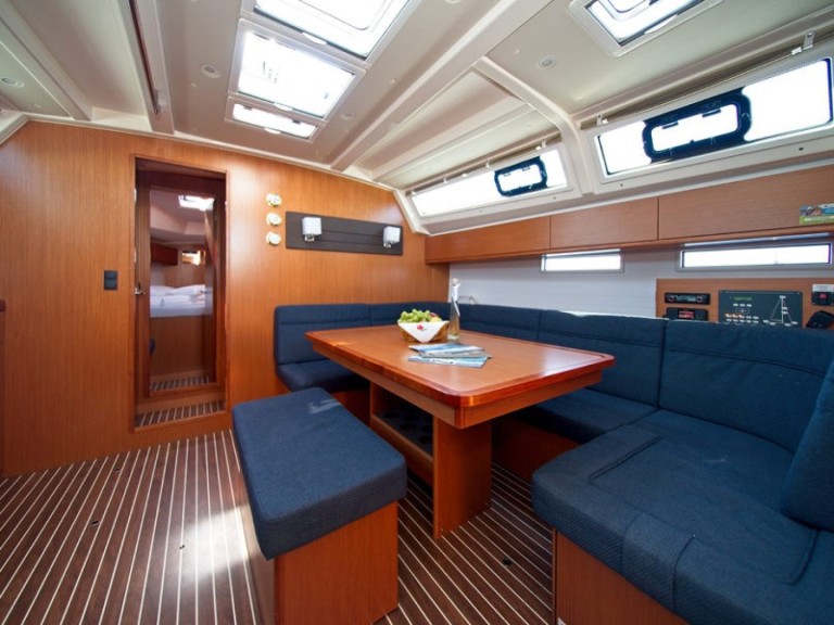 Sailboat to hire Murter-Kornati at the best price