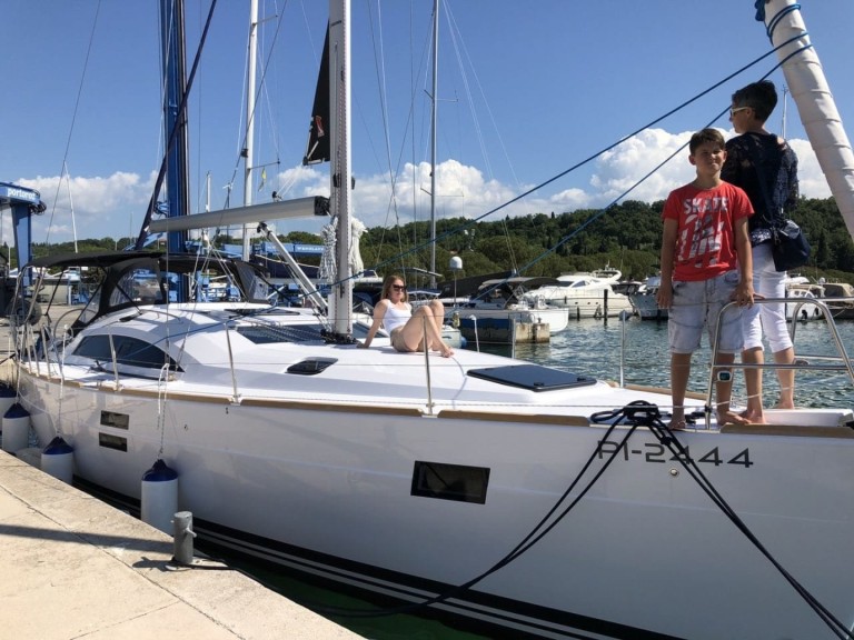 Sailboat to hire Zadar at the best price