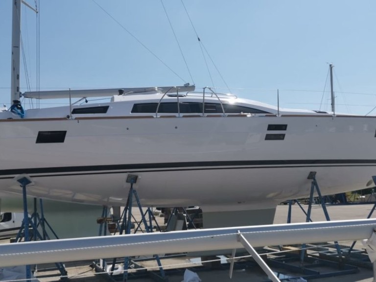 Hire a Elan Impression 45.1 Zadar