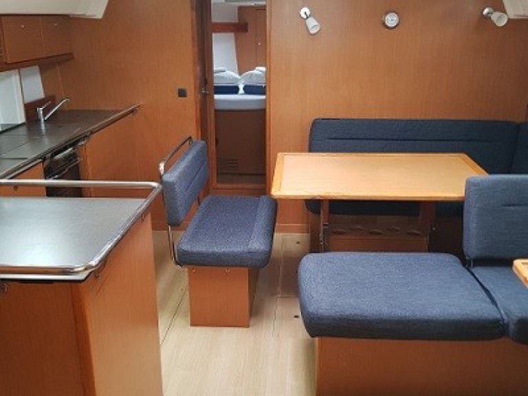 Yacht charter Trogir - Bavaria Cruiser 45 on SamBoat