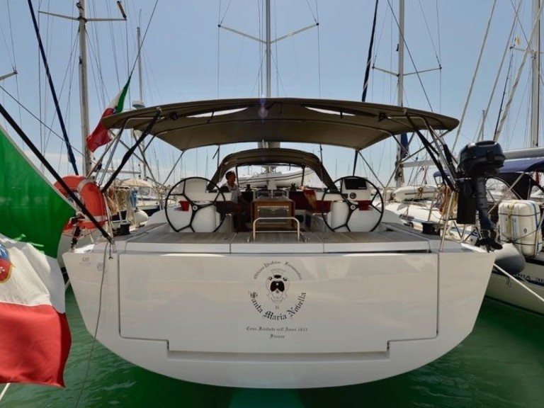 Sailboat to hire Cecina at the best price