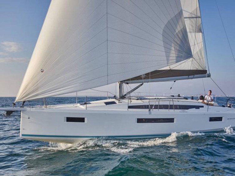 Hire Sailboat with or without skipper Jeanneau Punat