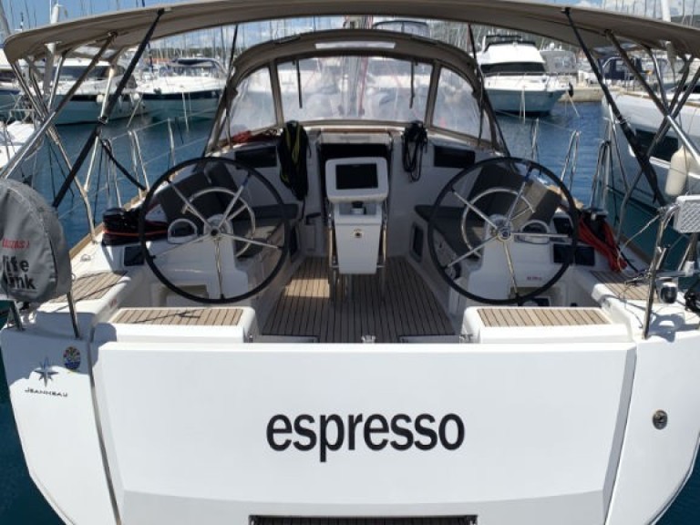 Yacht charter Rogoznica - Jeanneau Sun Odyssey 419 on SamBoat