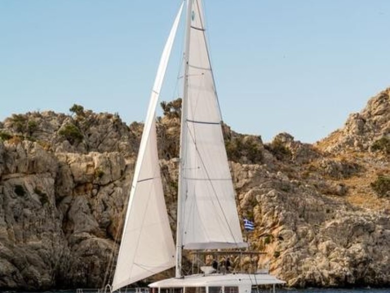 Hire Catamaran with or without skipper Lagoon Alimos