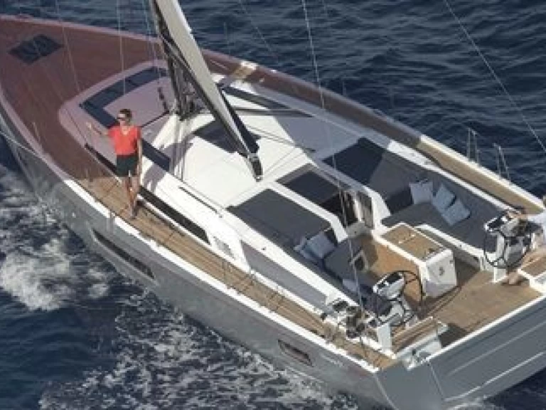 Yacht charter Pula - Bénéteau Oceanis 51.1 on SamBoat