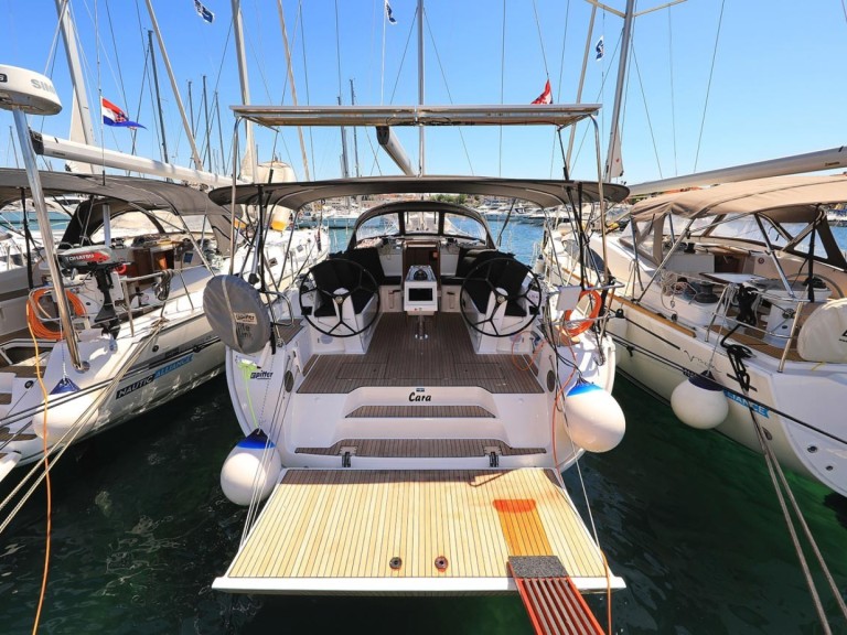 Hire a Bavaria Cruiser 46 Biograd na Moru