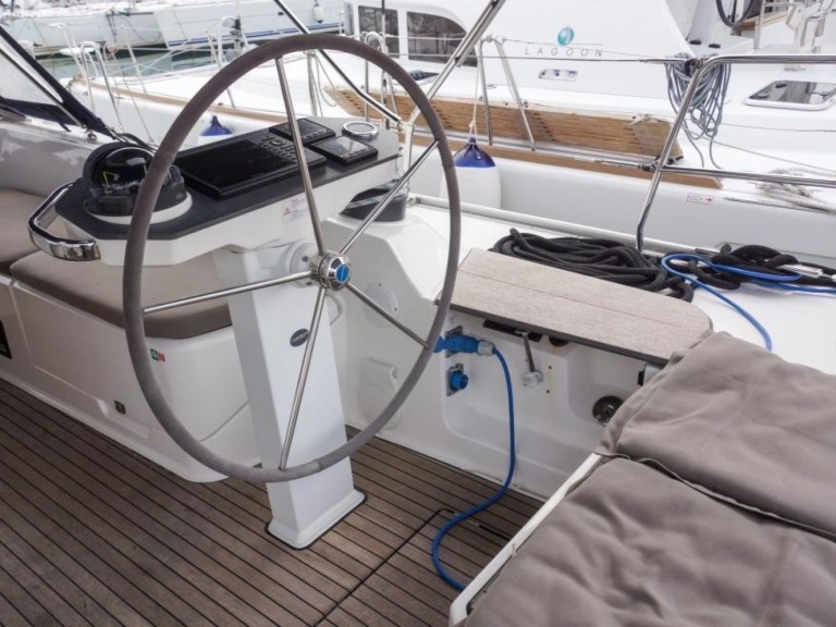 Charter a Bavaria Cruiser 56 in Seget Donji on Samboat