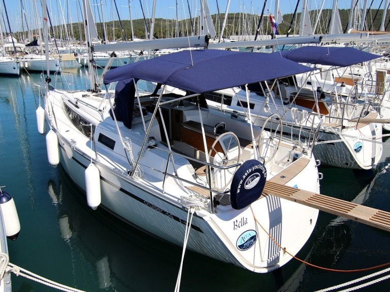 Hire a Bavaria Cruiser 34 Sukošan