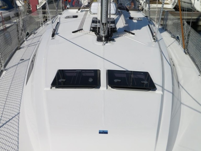 Charter a Bavaria Cruiser 46 in Vrsar on Samboat