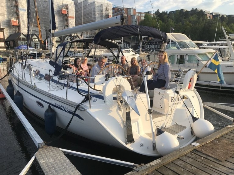 Hire a Bavaria Cruiser 46 Bullandö Marina