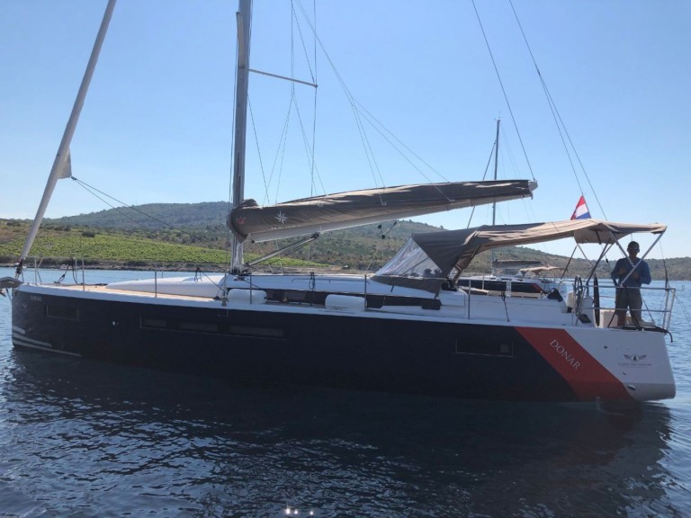 Yacht charter Primošten - Jeanneau Sun Odyssey 490 on SamBoat