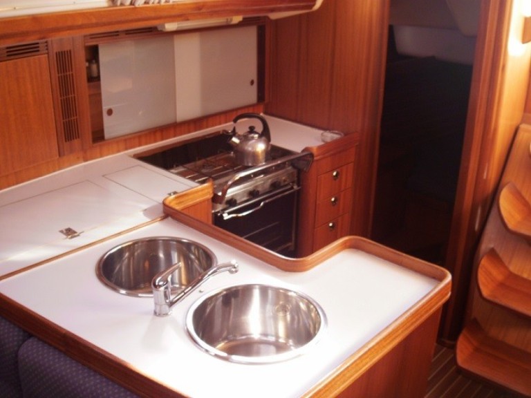 Yacht hire Betina cheap Elan 40