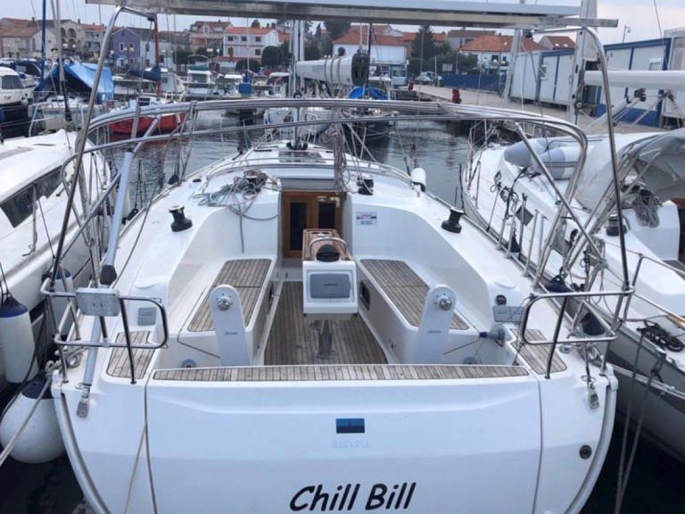 Hire a Bavaria Cruiser 41 Zadar