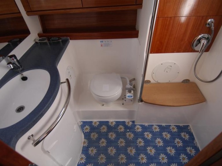 Charter a Bavaria Cruiser 46 in Rogoznica on Samboat