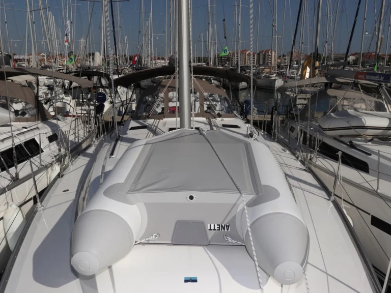 Sailboat to hire Biograd na Moru at the best price