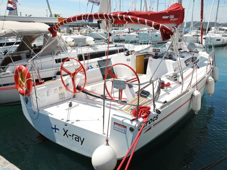 Sailboat hire in Biograd na Moru - Elan Elan 350 Performance