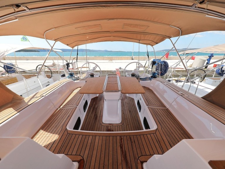 Charter a Elan Impression 50 in Biograd na Moru on Samboat