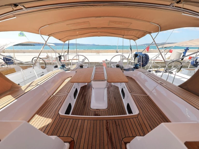 Charter a Elan Impression 50 in Biograd na Moru on Samboat