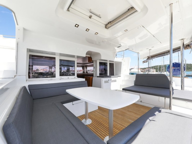 Yacht hire Pirovac cheap Lagoon 450